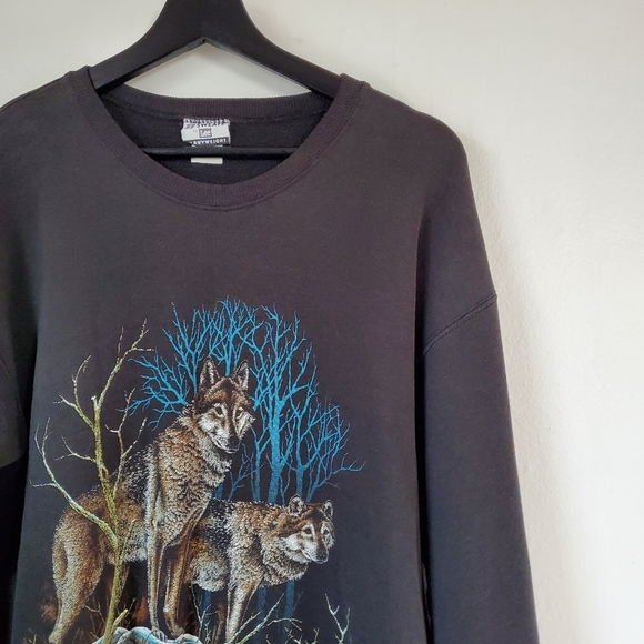 Vintage Other - VTG WOLF SWEATSHIRT